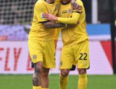 PG游戏官网登录入口-包含AC米兰主场逼平帕尔马，冠军争夺悬念依旧的词条