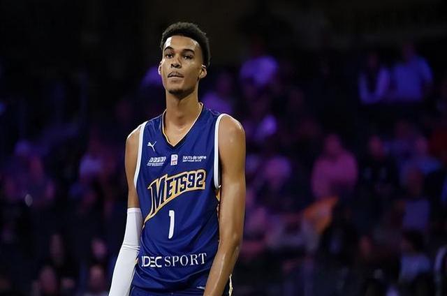 PG电子试玩官网-火箭队击败马刺,取得六连胜