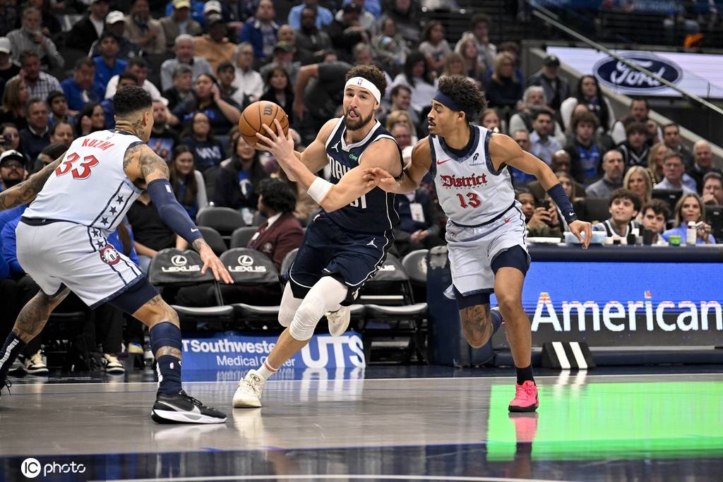 PG在线网站-雄鹿战胜活塞,米德尔顿砍下35分