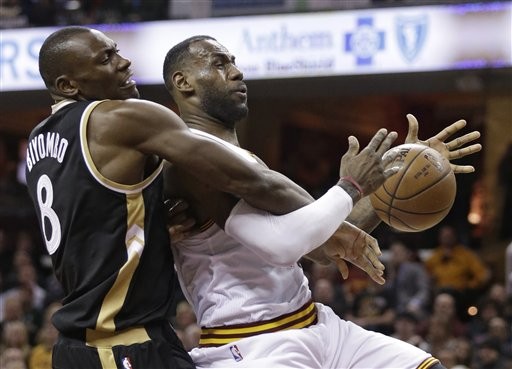 PG中国官网-沉沉沦陷！暴龙吞二连败，梦断季后赛